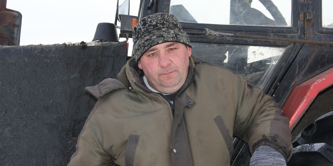 ВЕРНОСТЬ ЗЕМЛЕ И ДОЛГУ: 34 года работает в ООО «Ярославское» тракторист Павел Серегин