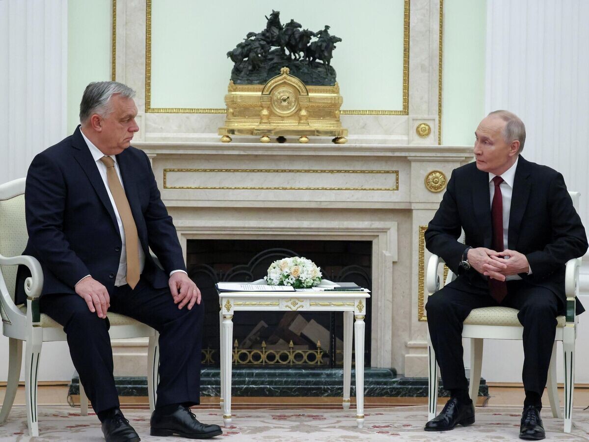    Президент РФ Владимир Путин и премьер-министр Венгрии Виктор Орбан во время российско-венгерских переговоров в Москве | © РИА Новости / POOL