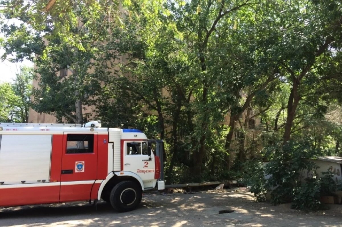    В Астраханской области пожар уничтожил жилой дом