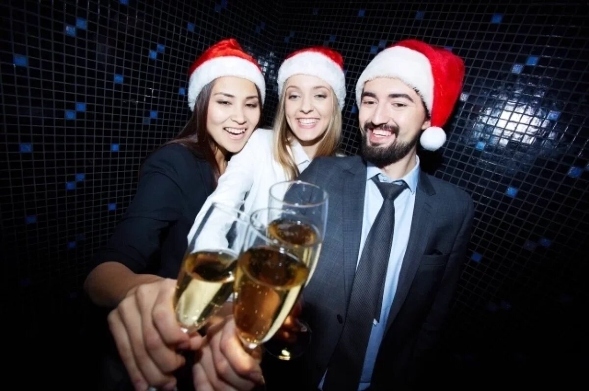    Россельхознадзор: Новый год часто встречают с газнапитком, а не шампанским