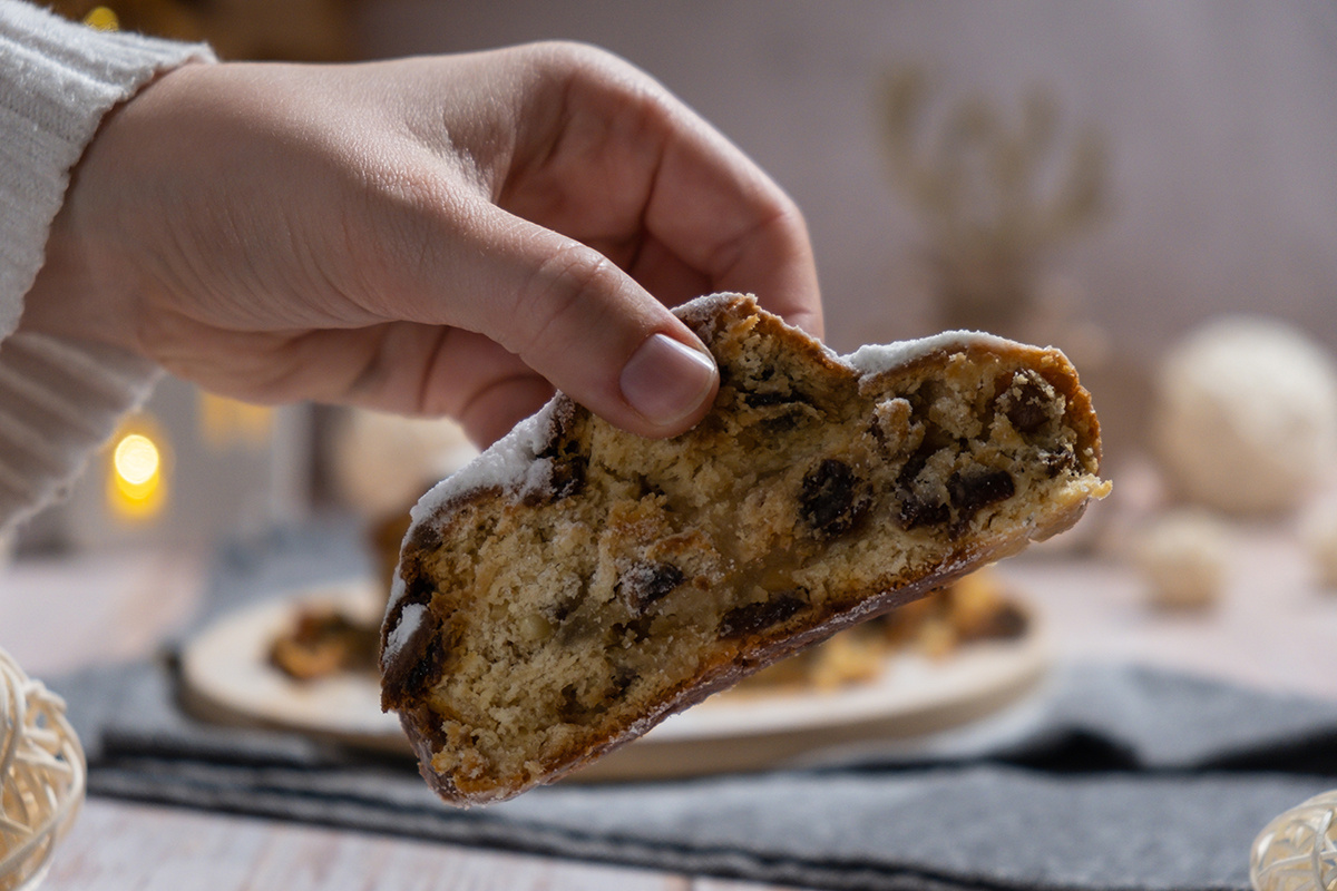 yanishevska / Shutterstock / FOTODOM📷Историческое название штоллена — Christbrot, что в переводе с немецкого означает Христов хлеб