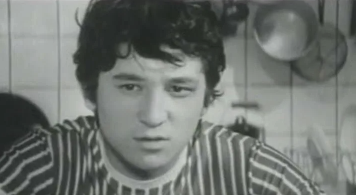 Кадр из фильма "Ждем тебя, парень". Яндекс картинки.