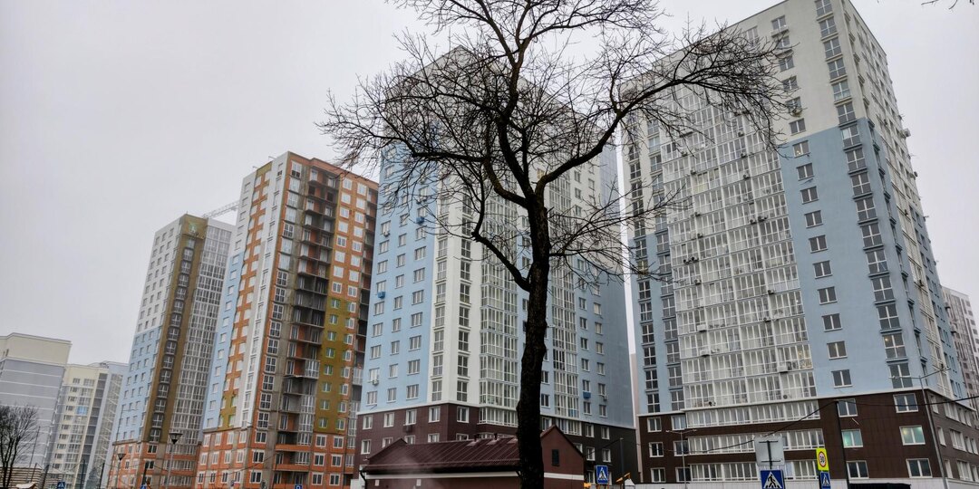 В почти готовом ЖК у метро появились свободные квартиры. От 1435 долларов за квадрат
