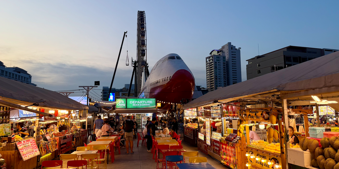 Зимовка в Таиланде, Паттайя: настоящий Боинг и ночной рынок