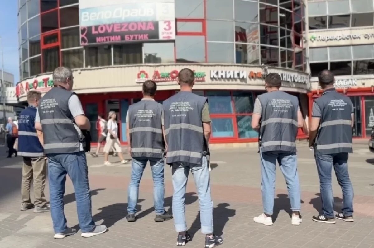    Суд отложил иск о сносе ТЦ у «Приморской» на следующий год