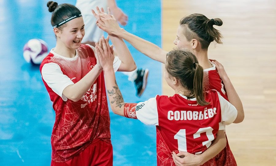 ЖФК «ОрелГУ-КПРФ» дал бой чемпиону страны