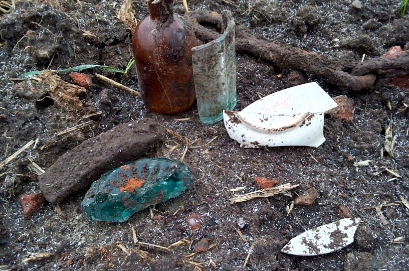 Закрывала копательский сезон. Коп с металлоискателем.