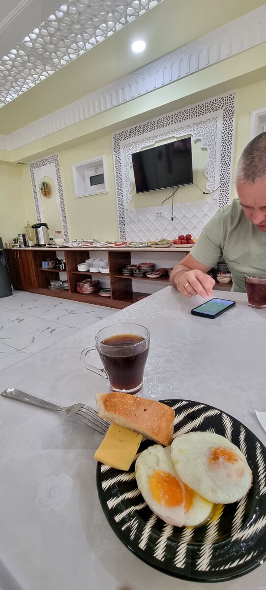 Завтрак в отеле "Shams"