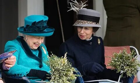 Принцесса Анна с Елизаветой II