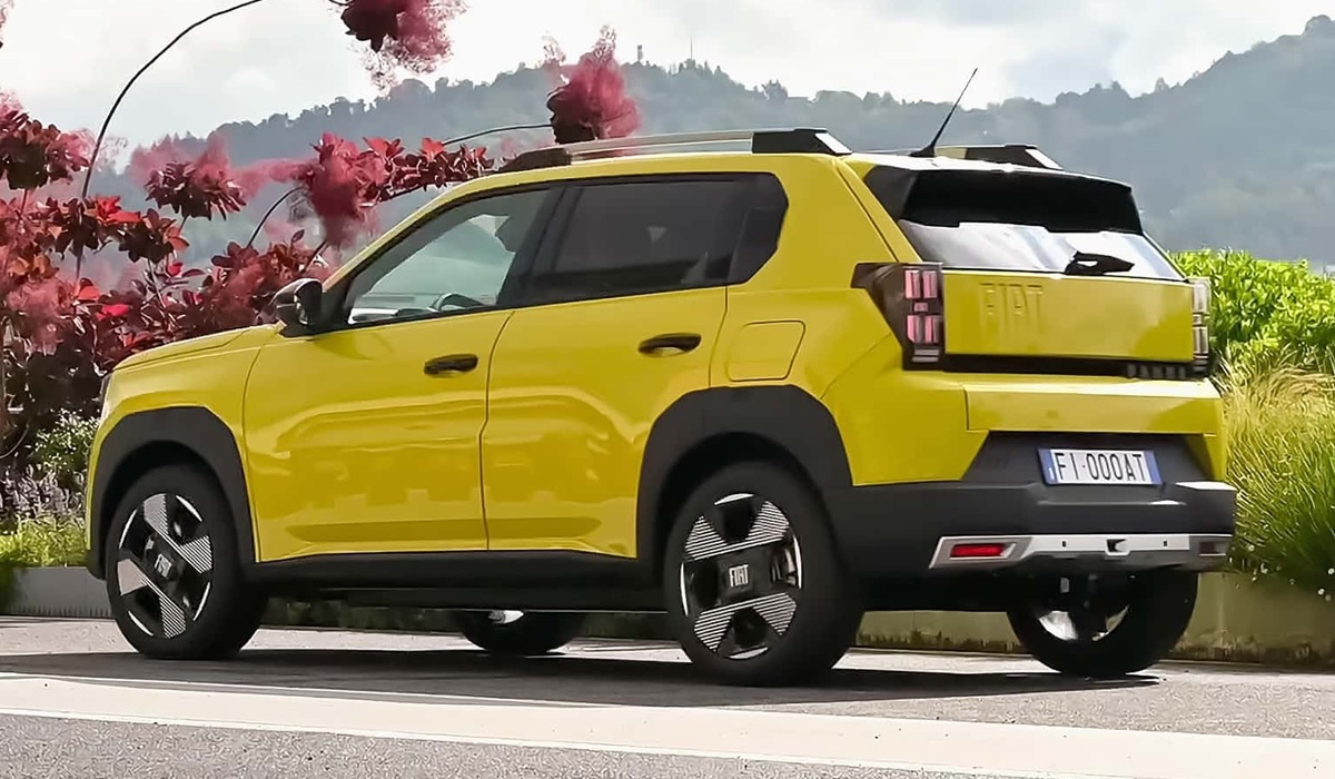 Новинка итальянского концерна FIAT Grande Panda