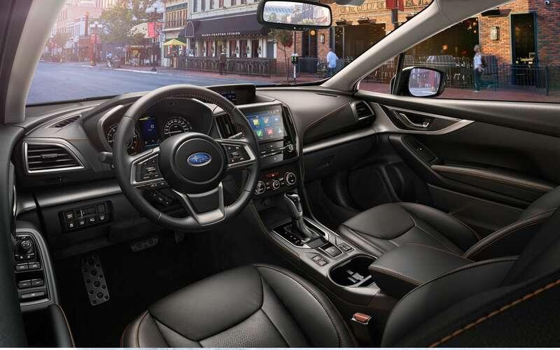    Интерьер никогда не был сильной стороной Subaru. Это касается и материалов отделки Subaru XV.