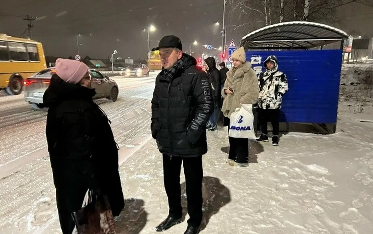    Министр транспорта Удмуртии больше часа ждал автобус нового перевозчика под Ижевском