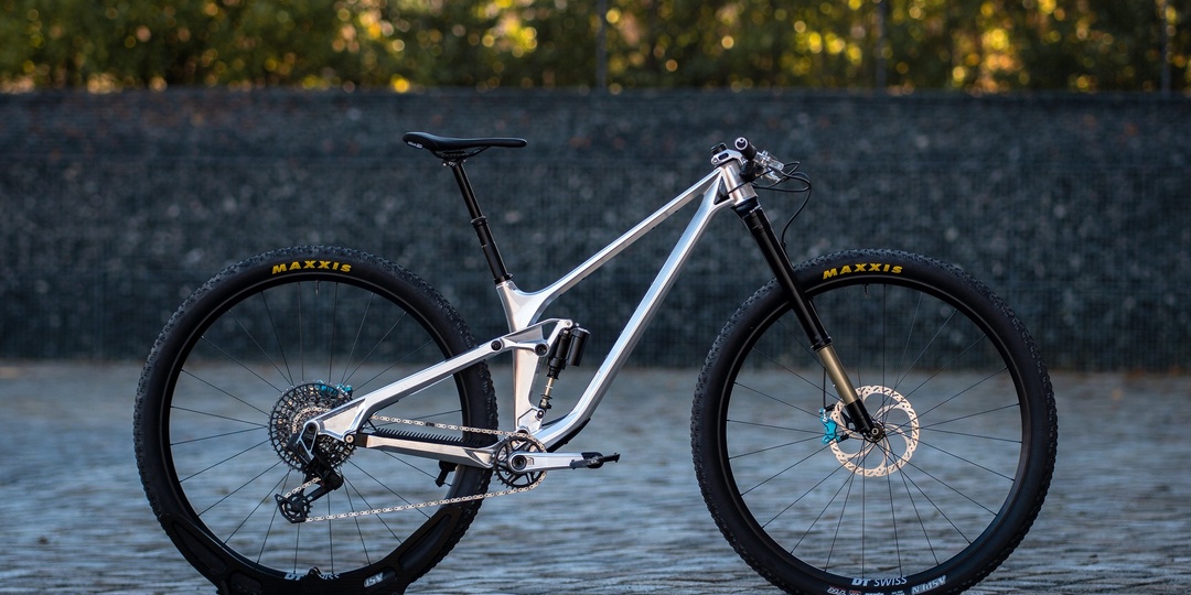 Первый серийный велосипед-двухподвес с колесами 32"