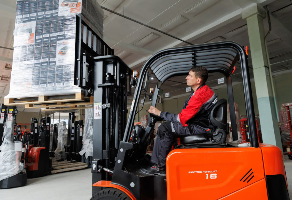 Электрический погрузчик Shtapler CPD-EL065 16ZSM48