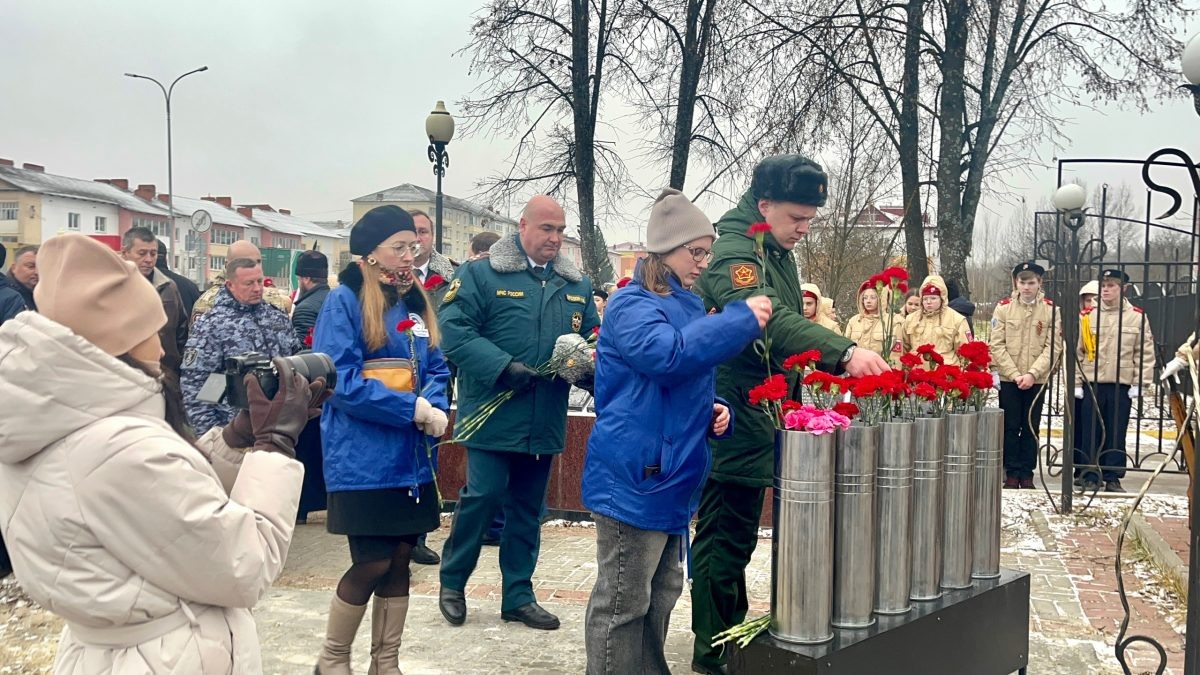    В Семёнове открыли мемориал в память о бойцах СВО