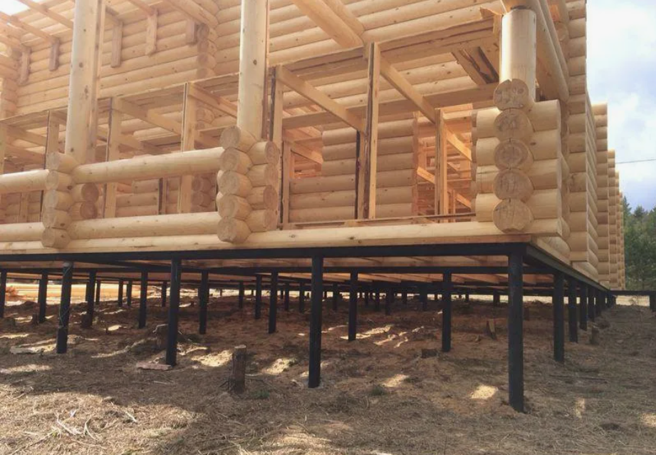 Фундамент на винтовых сваях: плюсы и минусы, о которых важно знать перед строительством