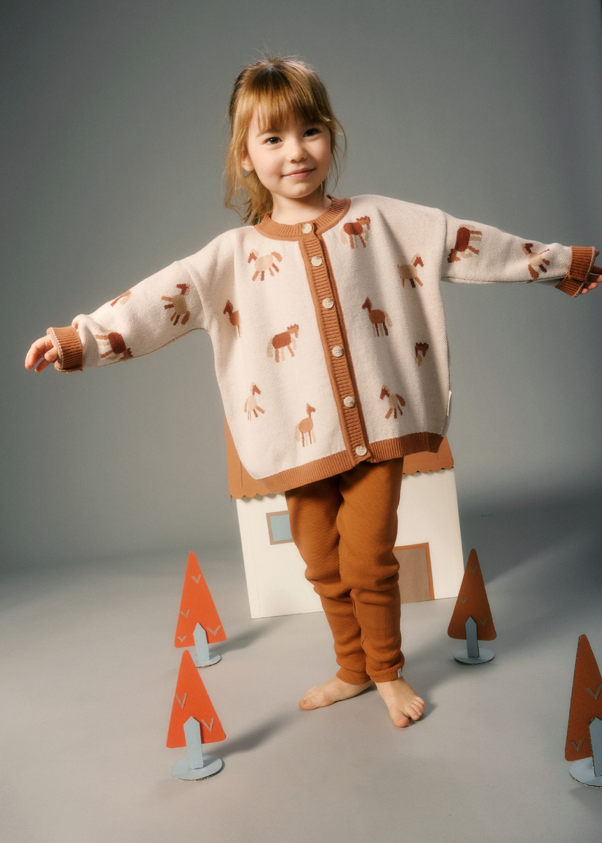 👉 Кардиган вязаный (лошадки)
👉 Легинсы (кирпич)