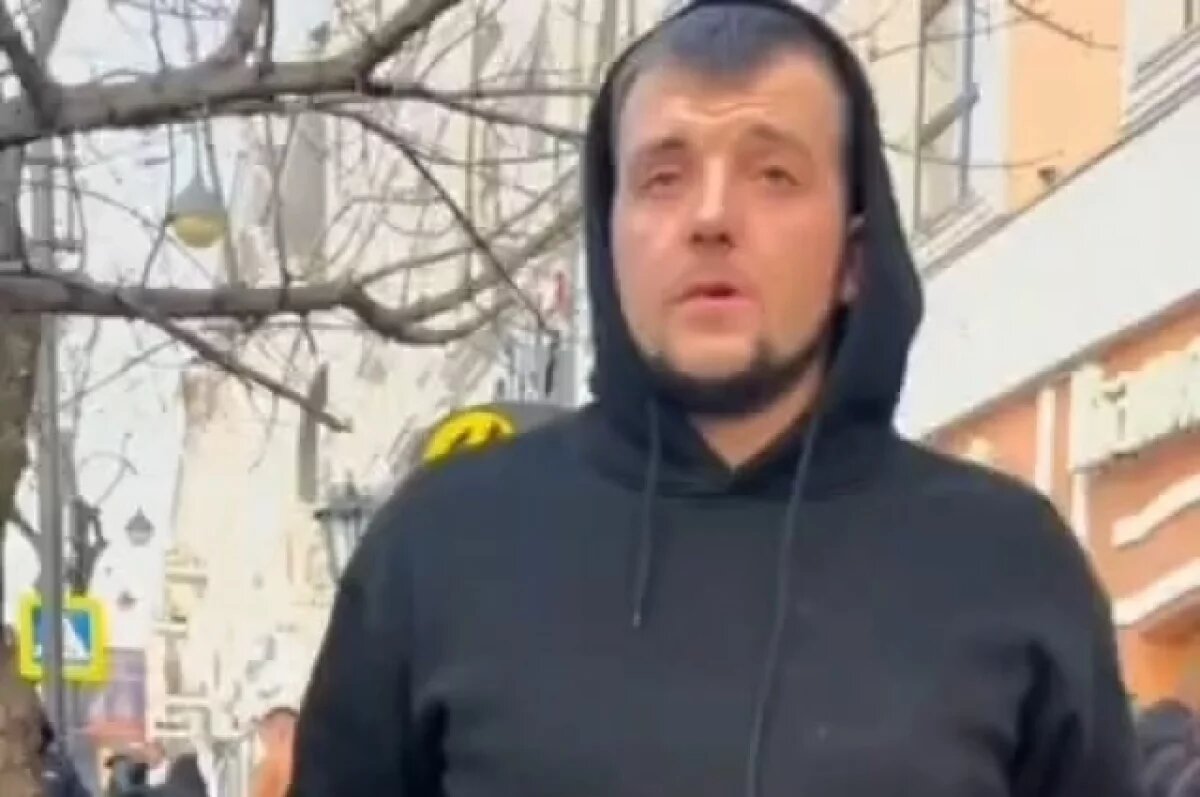    Избил несколько человек: полиция Владивостока разбирается с дракой у бара