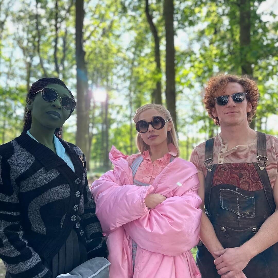 Синтия Эриво, Ариана Гранде и Итан Слейтер