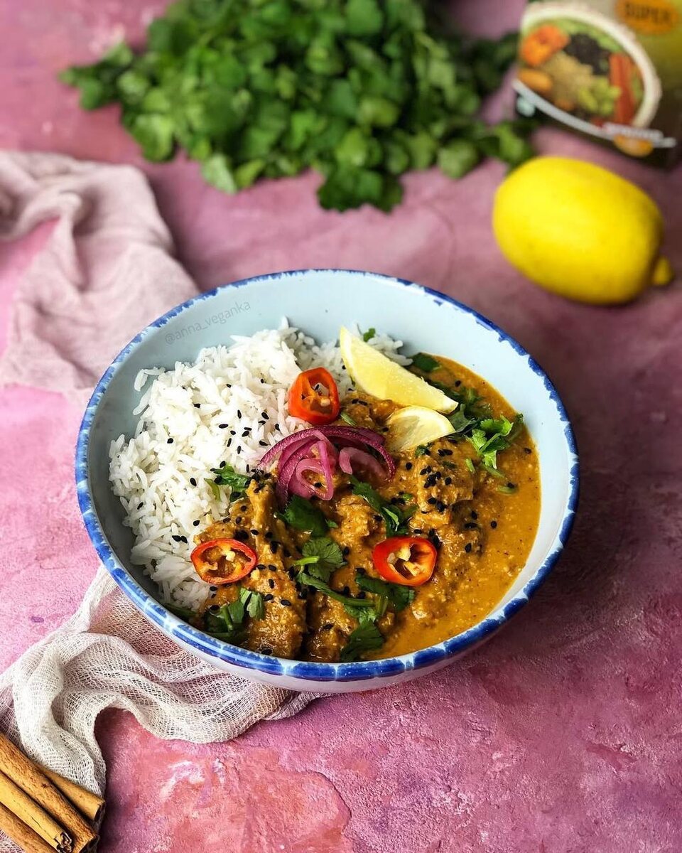 Домашняя веганская тикка масала: густой ароматный соус - как в лучших индийских кафе.