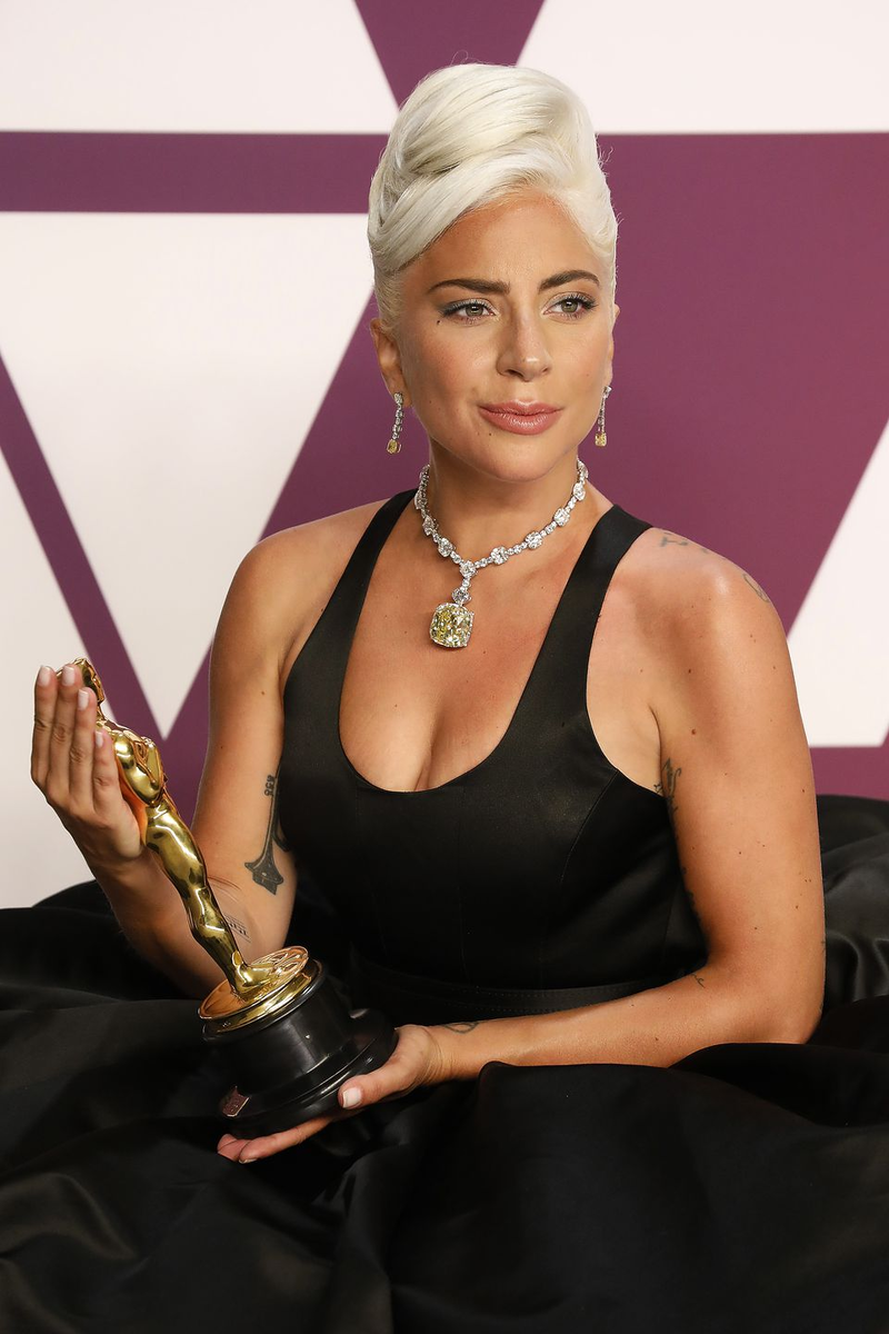 Леди Гага и колье Tiffany за 30 миллионов (Источник: Соцсети)