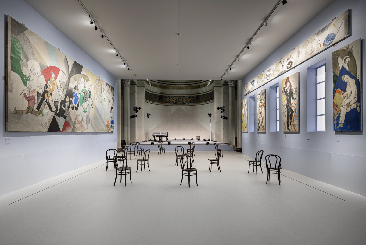 Листайте вправо, чтобы увидеть больше изображений