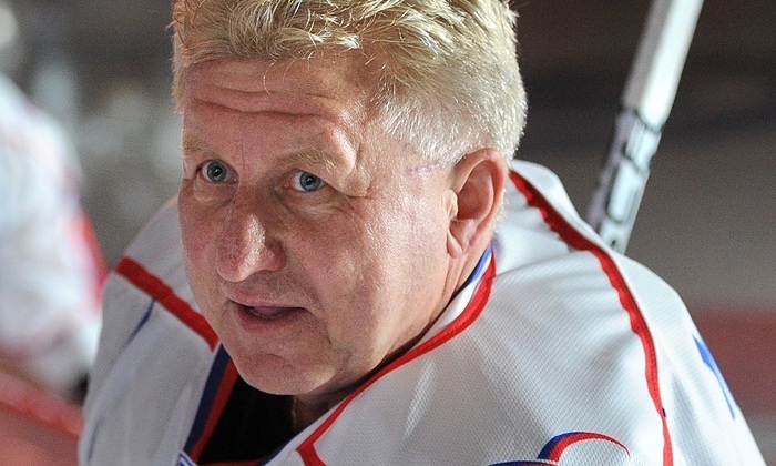    Монстрам НХЛ он оказался не по зубам