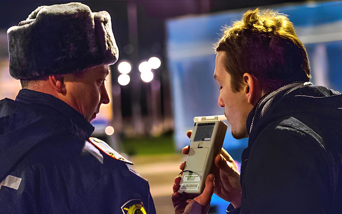 Autonews📷Инспектор может провести освидетельствование на состояние опьянения на месте с помощью алкотестера