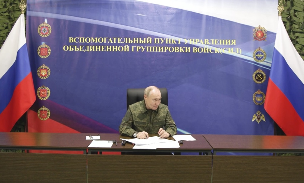    Владимир Путин на совещании с военными. Фото: официальный сайт Кремля