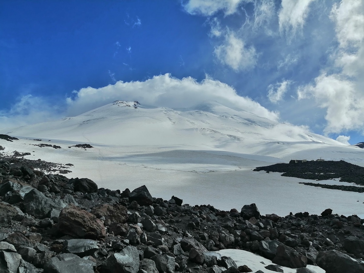 Вид на Эльбрус с Северного приюта