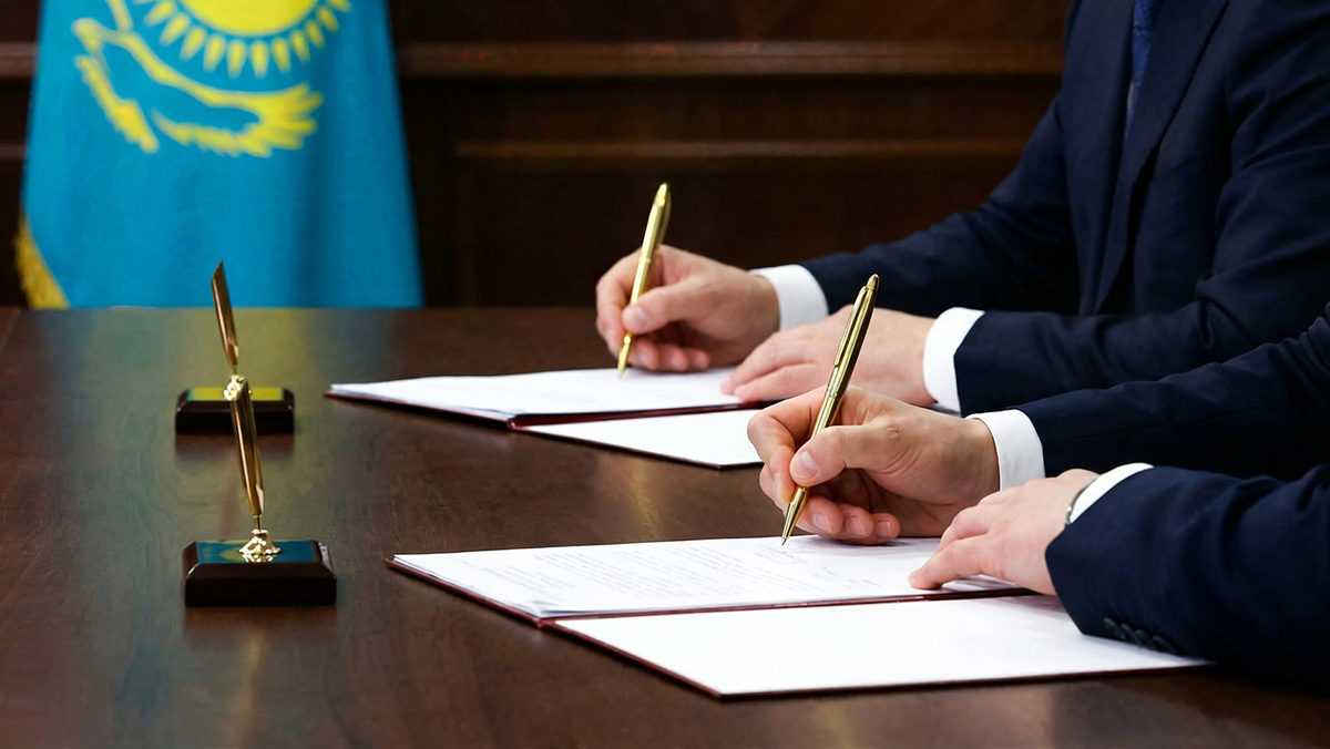   Сгенерировано Gemini 3 Pro Image