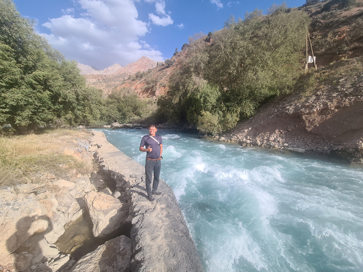 Возле водопада 