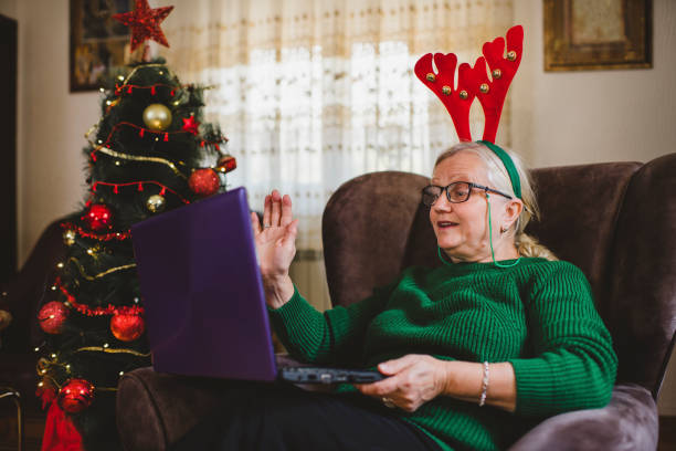 Что подарить бабушке на Новый год: ТОП-5 подарков из магазинов Ижевска 