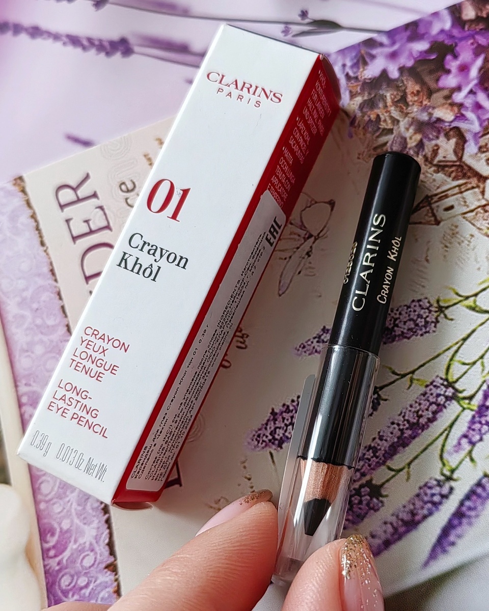 Карандаш для глаз от бренда "Clarins" 