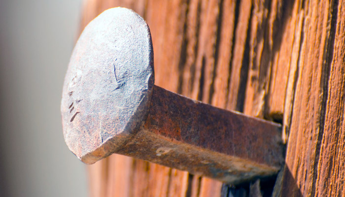 12 декабря в народе отмечается Парамонов день. Но причем тут гвоздь? Фото: pxhere.com