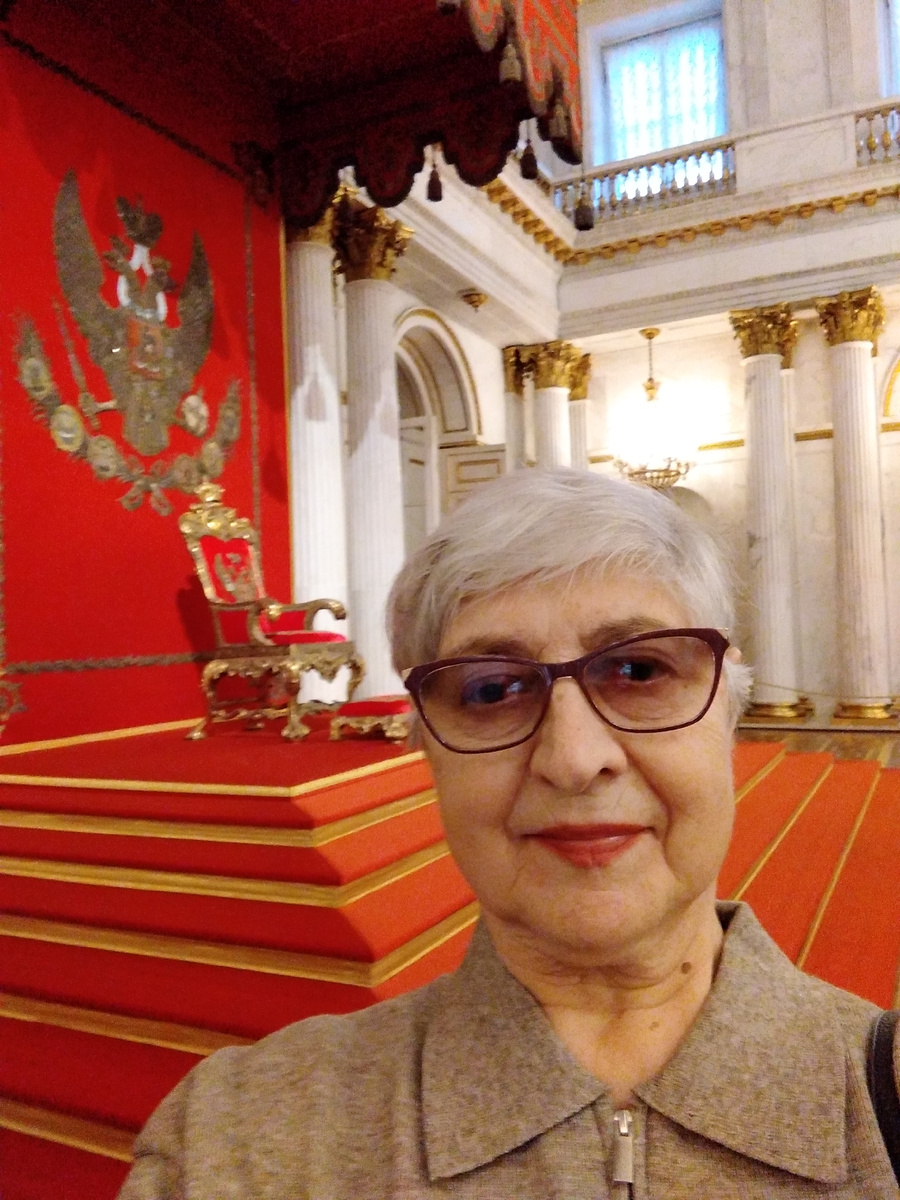 Когда я была  в Эрмитаже.