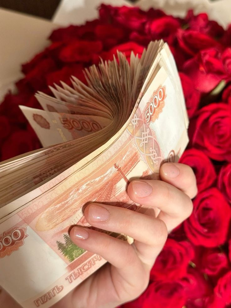 Любить деньги - это нормально. Не нормально любить ТОЛЬКО деньги.