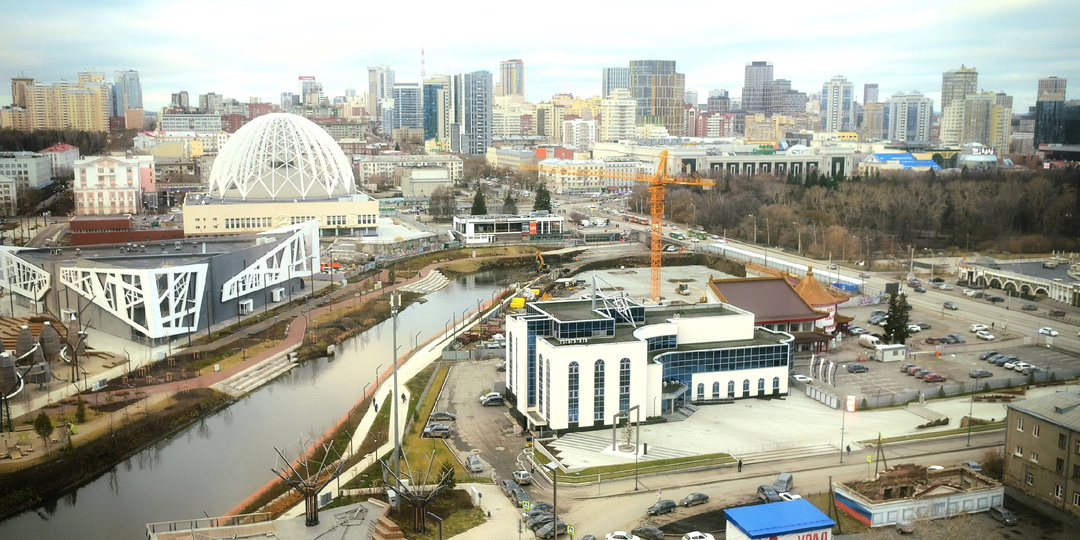 В центре Екатеринбурга будет новый мост, жилой квартал и открытие Цирка