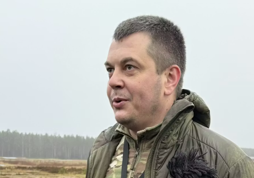 Александр Войтко в интервью Berliner Zeitung на аэродроме Ряйскала в Финляндии © Александр Дергай/Berliner Zeitung