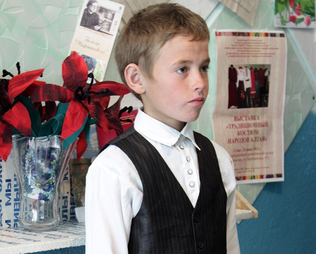 Десятилетний школьник Миша Ярмонов из села Майорка Алтайского края вытащил мальчика из воды