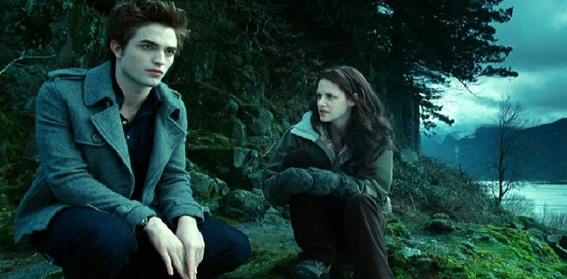 "ГЛУПАЯ ОВЕЧКА.." Кадр из фильма "Сумерки". Режиссёр Кэтрин Хардвик (Яндекс Картинки - kinoafisha.info).
