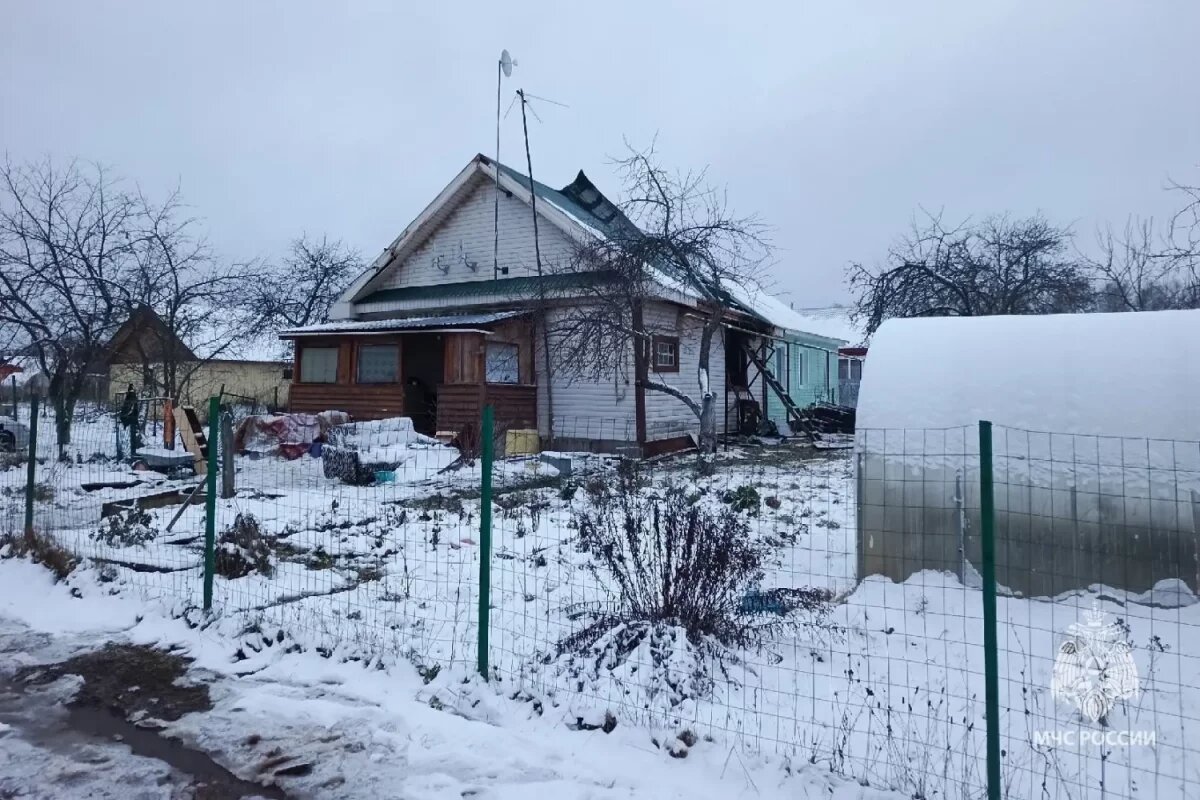    Двое детей пострадали в пожаре в Дальнеконстантиновском округе