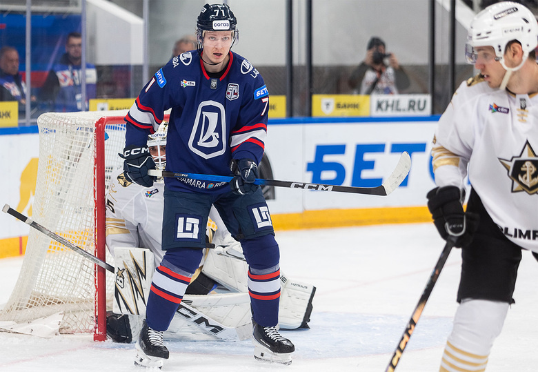     Данил Башкиров. Фото: Андрей Холмов/ХК «Лада»