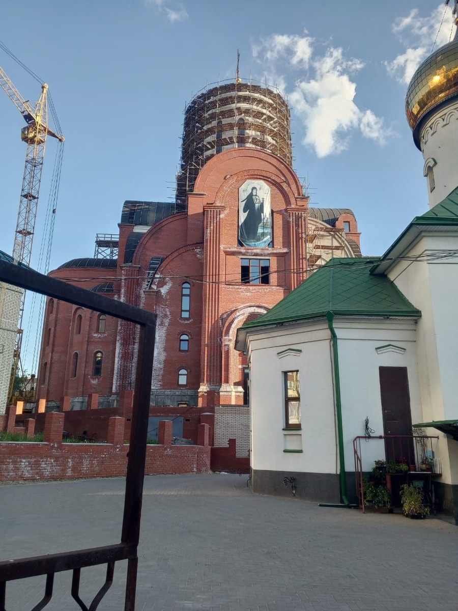 Строящийся храм свт. Василия Рязанского