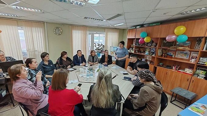 Присутствующие слушают Некрасову Татьяну Николаевну