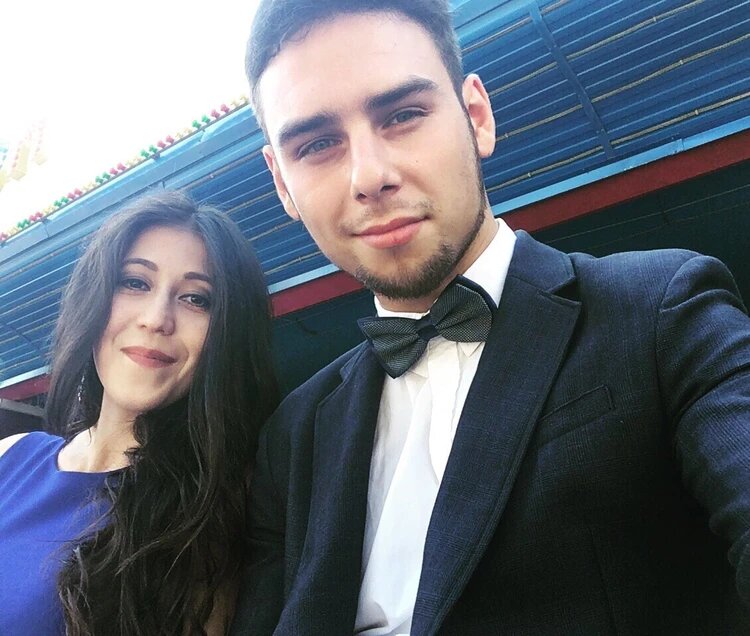 Дмитрий с женой. Фото: соцсети