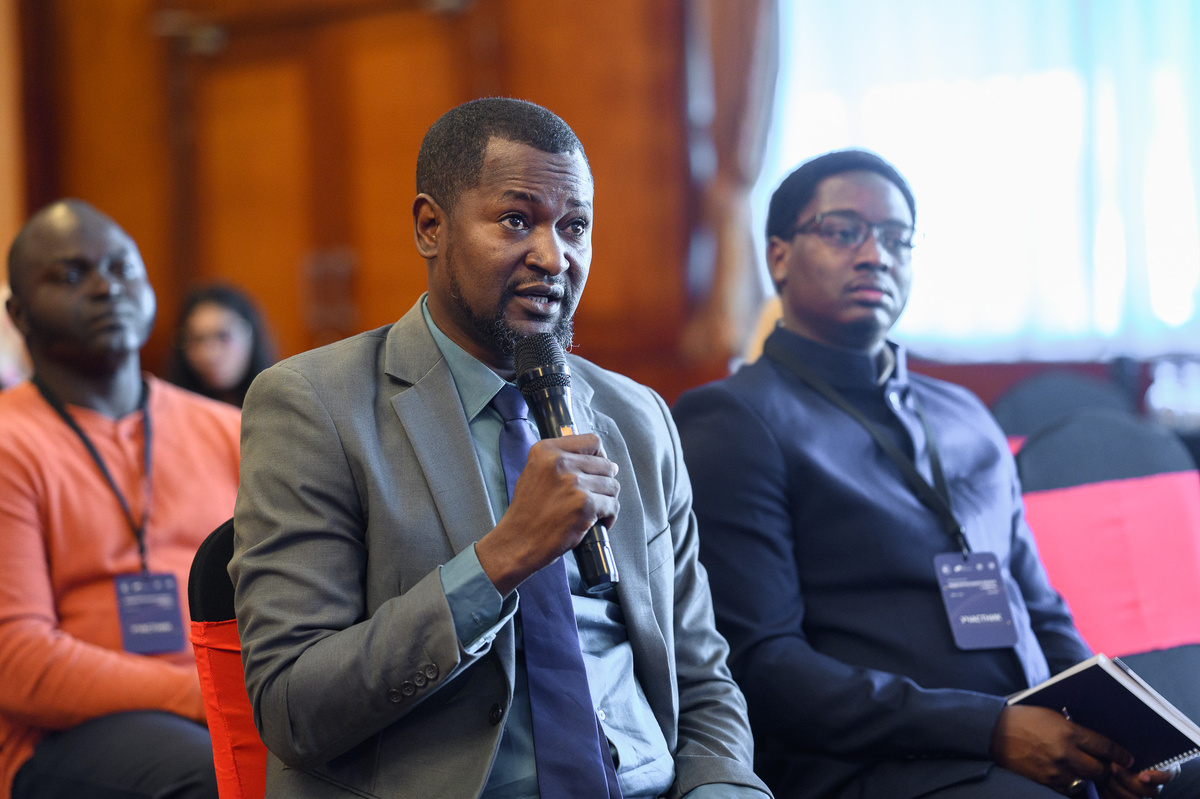 Участники «Международной недели русского языка в Африке»