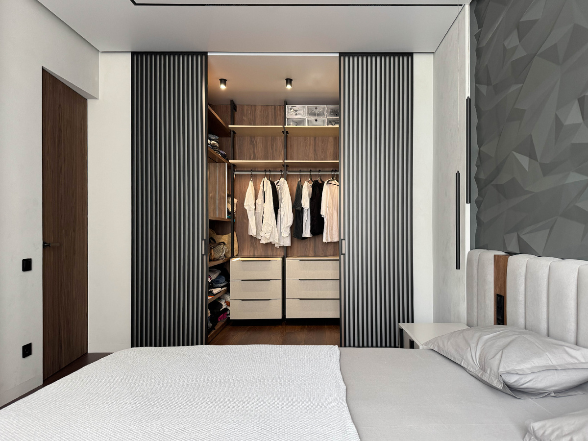 Гардиробная для наших клиентов - взрослой семейной пары в г. Ростов-на-Дону