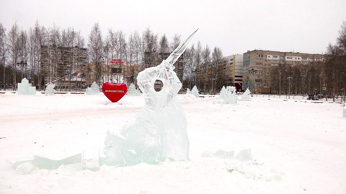    Ледовый городок в столице Самотлора должны построить к середине декабря
