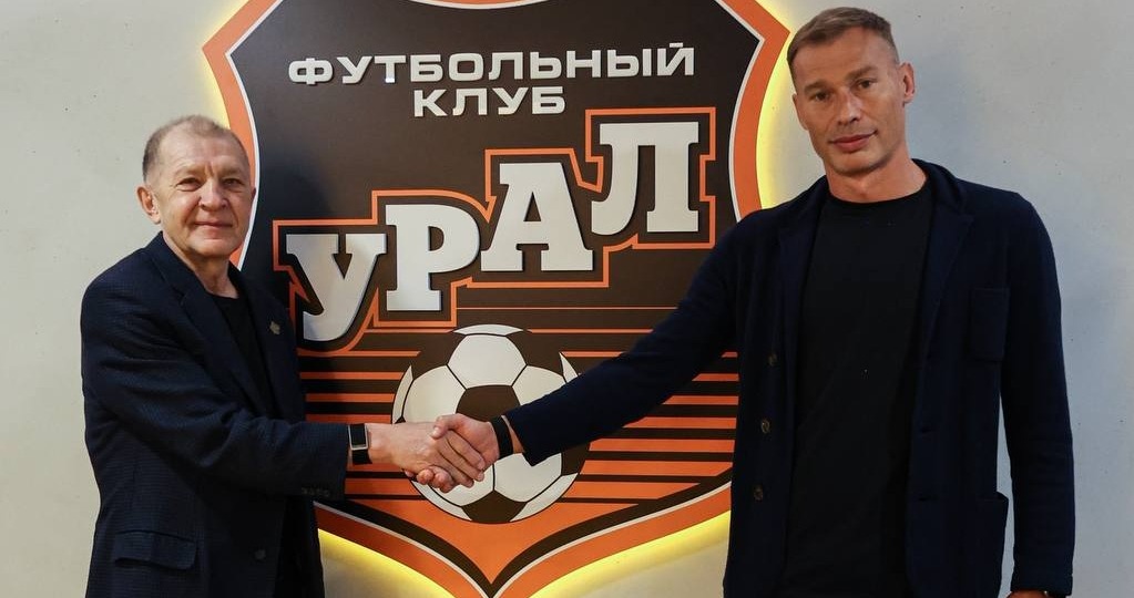 Азербайджан, школа Слуцкого и авантюра с «Уралом». Почему Березуцкий выбирает самые сложные вызовы?